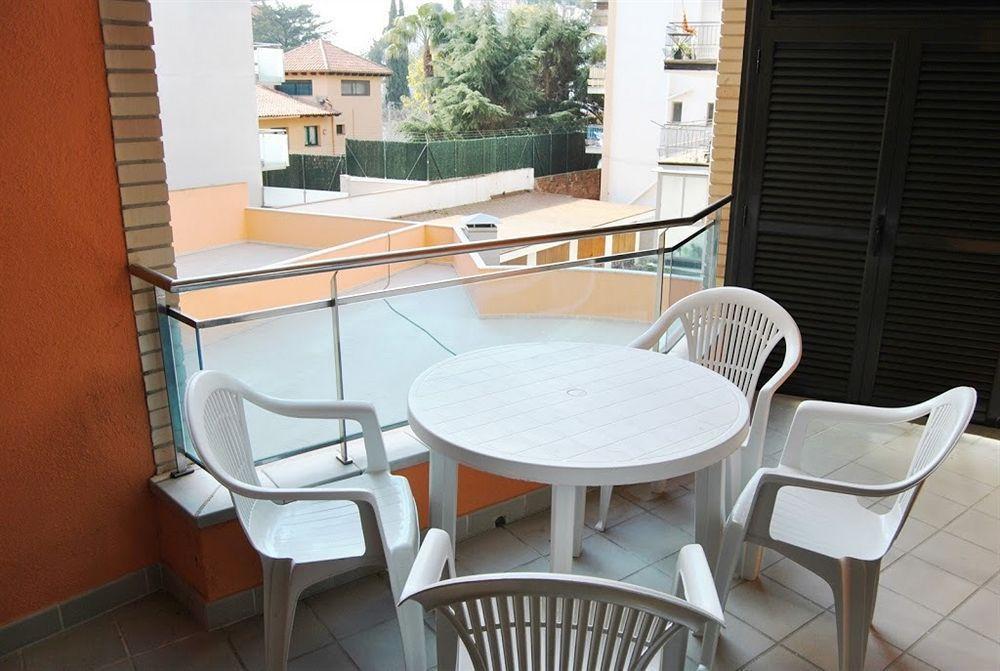 Eton Apartments Lloret de Mar Bagian luar foto